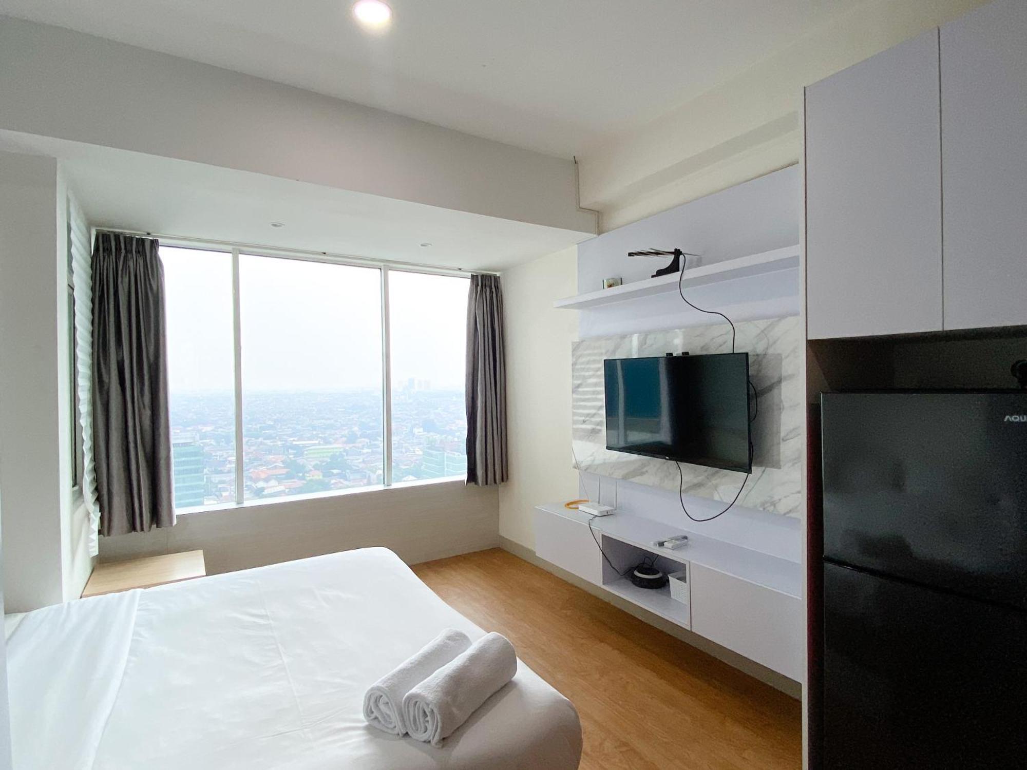 Apartemen Modern At Grand Kamala Lagoon By Travelio Bekasi